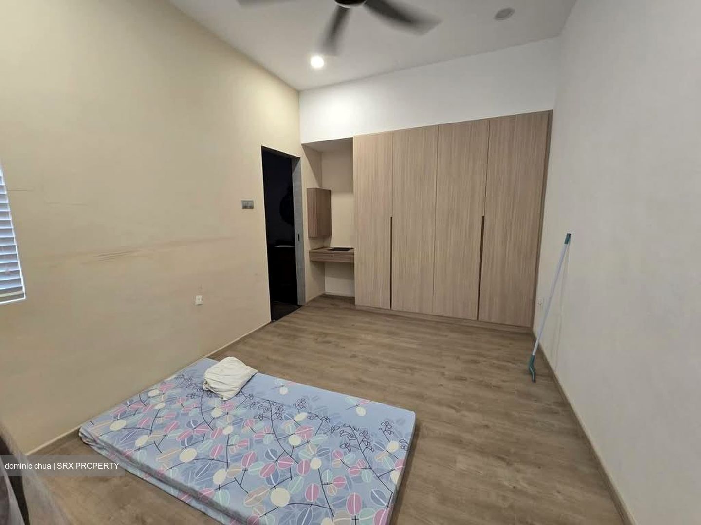 Lorong Lew Lian (D19), Terrace #596582731